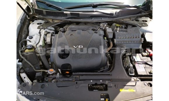 Buy Import Nissan Maxima White Car in Import - Dubai in Baa Buy Import Nissan Maxima White Car in Import - Dubai in Baa