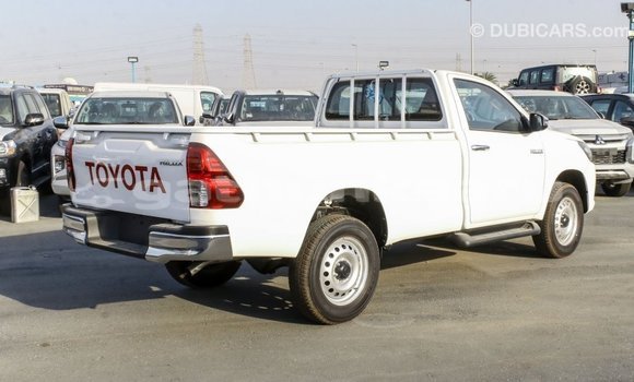 Buy Import Toyota Hilux White Car in Import - Dubai in Baa Buy Import Toyota Hilux White Car in Import - Dubai in Baa