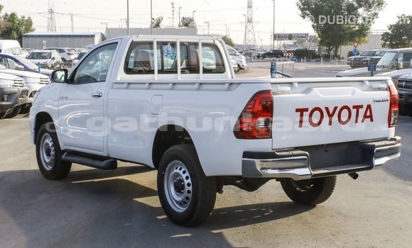 Buy Import Toyota Hilux White Car in Import - Dubai in Baa Buy Import Toyota Hilux White Car in Import - Dubai in Baa