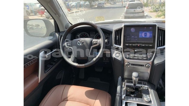 Big with watermark toyota land cruiser baa import dubai 2515