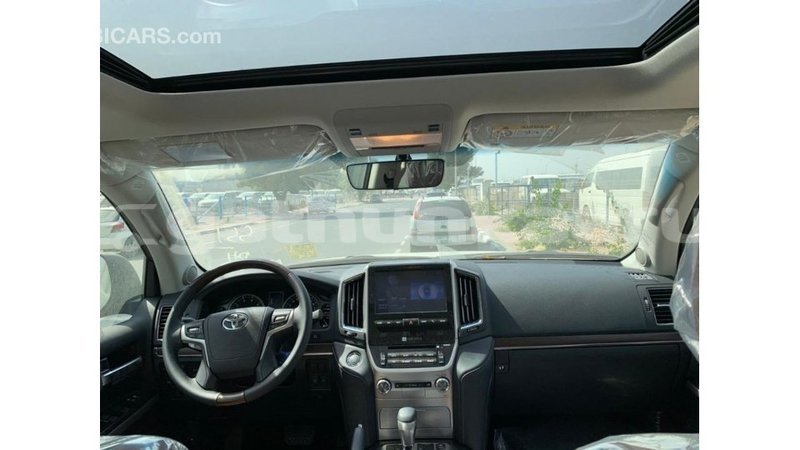 Big with watermark toyota land cruiser baa import dubai 2515