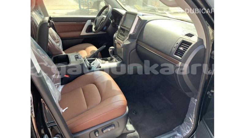 Big with watermark toyota land cruiser baa import dubai 2515
