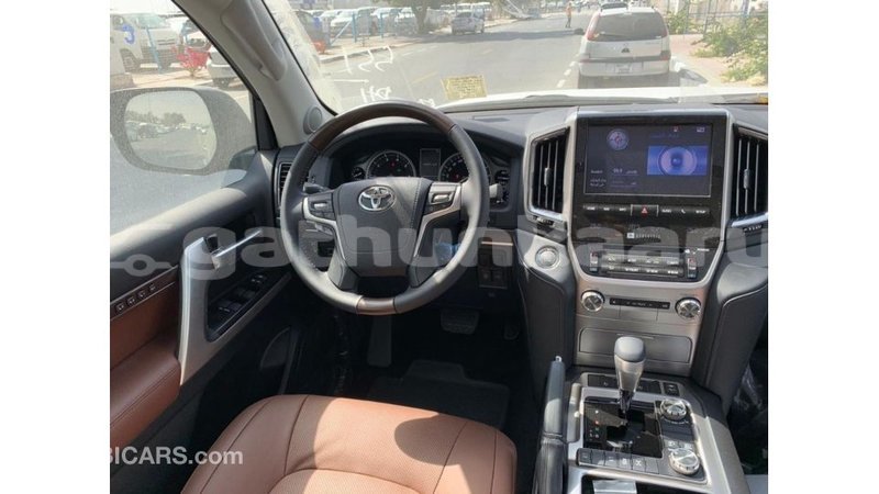 Big with watermark toyota land cruiser baa import dubai 2515