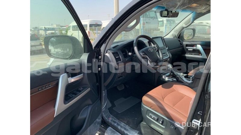Big with watermark toyota land cruiser baa import dubai 2515