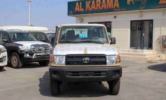 Buy Import Toyota Land Cruiser Beige Car in Import - Dubai in Baa Buy Import Toyota Land Cruiser Beige Car in Import - Dubai in Baa