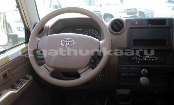 Buy Import Toyota Land Cruiser Beige Car in Import - Dubai in Baa Buy Import Toyota Land Cruiser Beige Car in Import - Dubai in Baa