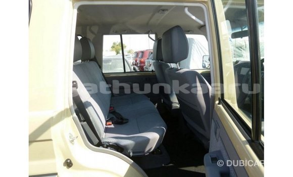Buy Import Toyota Land Cruiser Beige Car in Import - Dubai in Baa Buy Import Toyota Land Cruiser Beige Car in Import - Dubai in Baa
