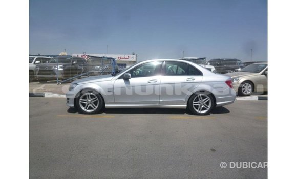 Buy Import Mercedes-Benz 200 Other Car in Import - Dubai in Baa Buy Import Mercedes-Benz 200 Other Car in Import - Dubai in Baa