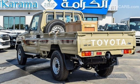 Buy Import Toyota Land Cruiser Beige Car in Import - Dubai in Baa Buy Import Toyota Land Cruiser Beige Car in Import - Dubai in Baa