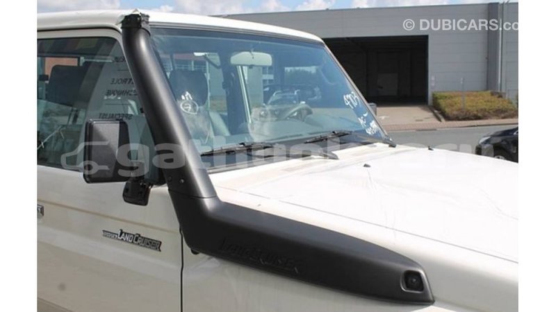 Big with watermark toyota land cruiser baa import dubai 2540