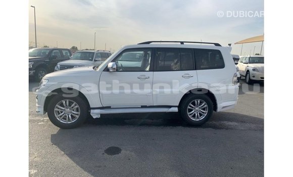 Buy Import Mitsubishi Pajero White Car in Import - Dubai in Baa Buy Import Mitsubishi Pajero White Car in Import - Dubai in Baa