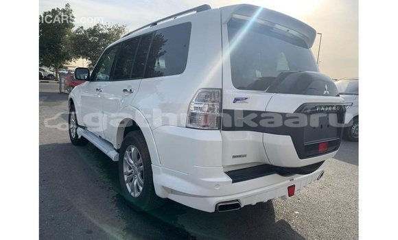 Buy Import Mitsubishi Pajero White Car in Import - Dubai in Baa Buy Import Mitsubishi Pajero White Car in Import - Dubai in Baa
