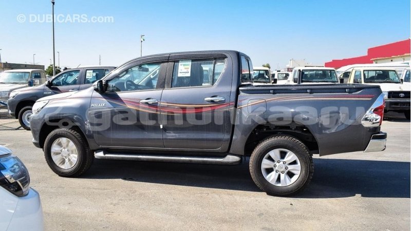 Big with watermark toyota hilux baa import dubai 2542