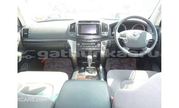 Buy Import Toyota Land Cruiser Other Car in Import - Dubai in Baa Buy Import Toyota Land Cruiser Other Car in Import - Dubai in Baa
