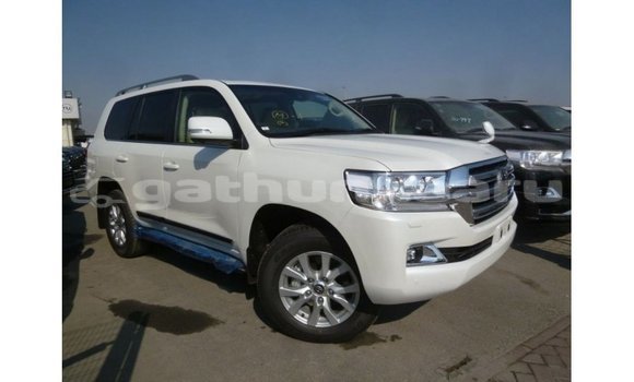 Buy Import Toyota Land Cruiser White Car in Import - Dubai in Baa Buy Import Toyota Land Cruiser White Car in Import - Dubai in Baa