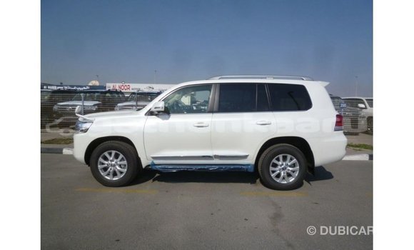 Buy Import Toyota Land Cruiser White Car in Import - Dubai in Baa Buy Import Toyota Land Cruiser White Car in Import - Dubai in Baa