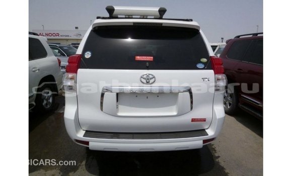Buy Import Toyota Prado White Car in Import - Dubai in Baa Buy Import Toyota Prado White Car in Import - Dubai in Baa