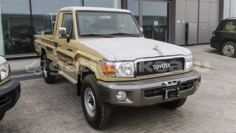 Big with watermark toyota land cruiser baa import dubai 2567