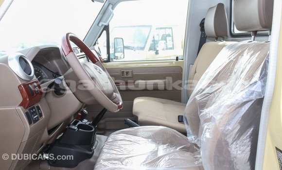 Buy Import Toyota Land Cruiser Beige Car in Import - Dubai in Baa Buy Import Toyota Land Cruiser Beige Car in Import - Dubai in Baa