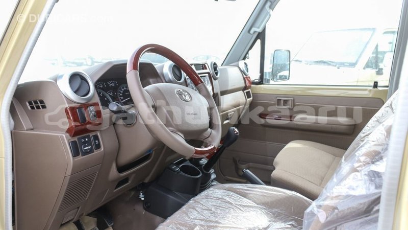 Big with watermark toyota land cruiser baa import dubai 2567