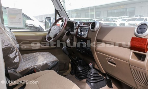 Buy Import Toyota Land Cruiser Beige Car in Import - Dubai in Baa Buy Import Toyota Land Cruiser Beige Car in Import - Dubai in Baa
