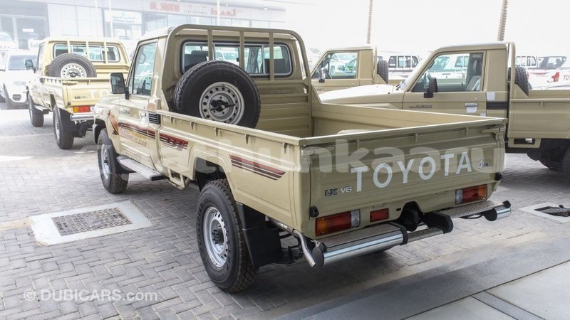 Big with watermark toyota land cruiser baa import dubai 2567