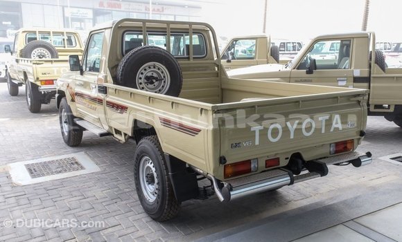 Buy Import Toyota Land Cruiser Beige Car in Import - Dubai in Baa Buy Import Toyota Land Cruiser Beige Car in Import - Dubai in Baa