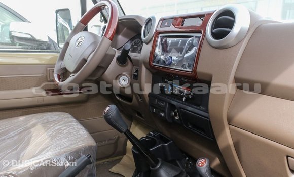 Buy Import Toyota Land Cruiser Beige Car in Import - Dubai in Baa Buy Import Toyota Land Cruiser Beige Car in Import - Dubai in Baa