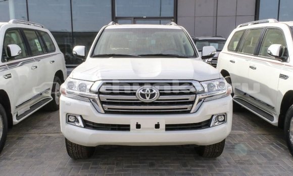 Buy Import Toyota Land Cruiser White Car in Import - Dubai in Baa Buy Import Toyota Land Cruiser White Car in Import - Dubai in Baa