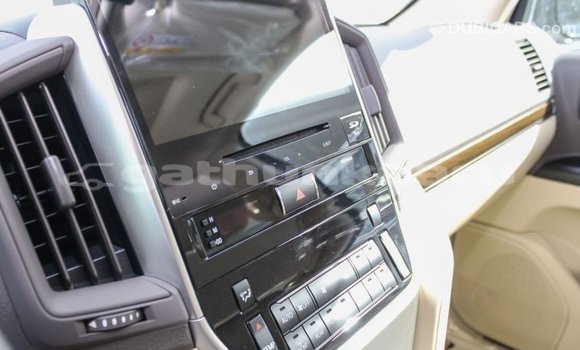 Buy Import Toyota Land Cruiser White Car in Import - Dubai in Baa Buy Import Toyota Land Cruiser White Car in Import - Dubai in Baa