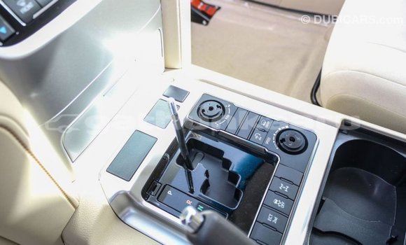 Buy Import Toyota Land Cruiser White Car in Import - Dubai in Baa Buy Import Toyota Land Cruiser White Car in Import - Dubai in Baa