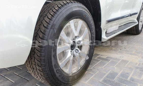 Buy Import Toyota Land Cruiser White Car in Import - Dubai in Baa Buy Import Toyota Land Cruiser White Car in Import - Dubai in Baa