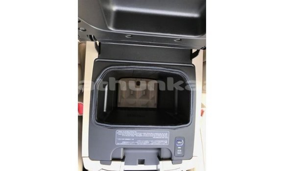 Buy Import Toyota Land Cruiser Black Car in Import - Dubai in Baa Buy Import Toyota Land Cruiser Black Car in Import - Dubai in Baa