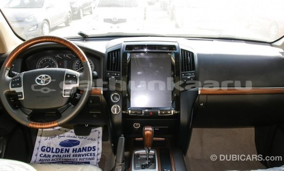 Buy Import Toyota Land Cruiser Other Car in Import - Dubai in Baa Buy Import Toyota Land Cruiser Other Car in Import - Dubai in Baa