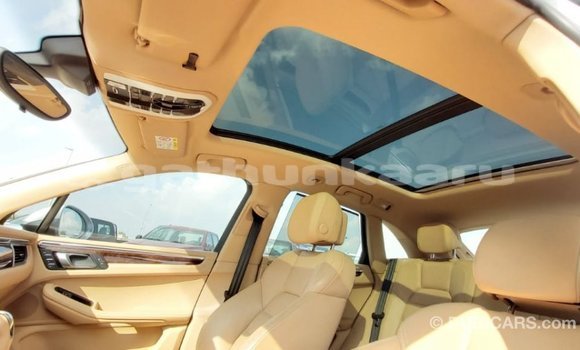 Buy Import Porsche Macan Other Car in Import - Dubai in Baa Buy Import Porsche Macan Other Car in Import - Dubai in Baa