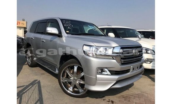 Buy Import Toyota Land Cruiser Other Car in Import - Dubai in Baa Buy Import Toyota Land Cruiser Other Car in Import - Dubai in Baa
