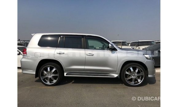 Buy Import Toyota Land Cruiser Other Car in Import - Dubai in Baa Buy Import Toyota Land Cruiser Other Car in Import - Dubai in Baa