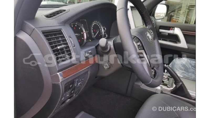 Big with watermark toyota land cruiser baa import dubai 2587