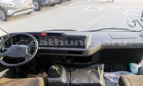 Buy Import Toyota Coaster White Car in Import - Dubai in Baa Buy Import Toyota Coaster White Car in Import - Dubai in Baa