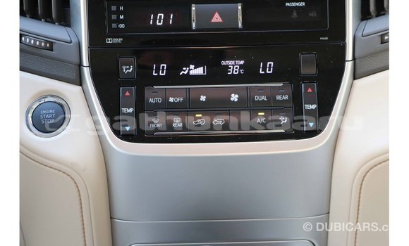 Buy Import Toyota Land Cruiser White Car in Import - Dubai in Baa Buy Import Toyota Land Cruiser White Car in Import - Dubai in Baa