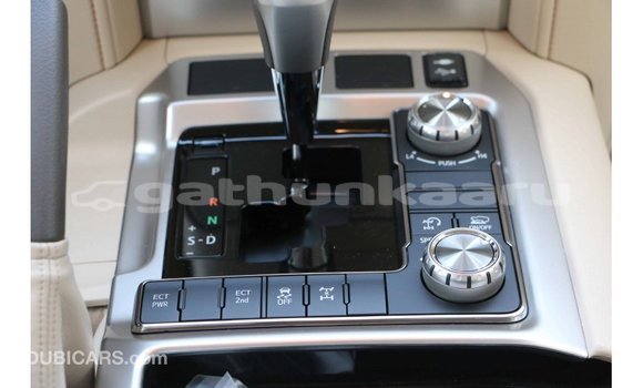 Buy Import Toyota Land Cruiser White Car in Import - Dubai in Baa Buy Import Toyota Land Cruiser White Car in Import - Dubai in Baa