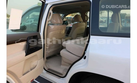Buy Import Toyota Land Cruiser White Car in Import - Dubai in Baa Buy Import Toyota Land Cruiser White Car in Import - Dubai in Baa