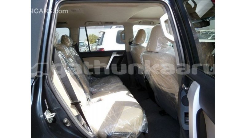Big with watermark toyota prado baa import dubai 2594
