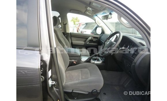 Buy Import Toyota Land Cruiser Other Car in Import - Dubai in Baa Buy Import Toyota Land Cruiser Other Car in Import - Dubai in Baa