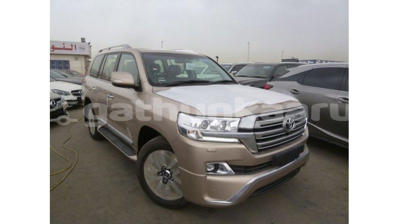 Big with watermark toyota land cruiser baa import dubai 2604