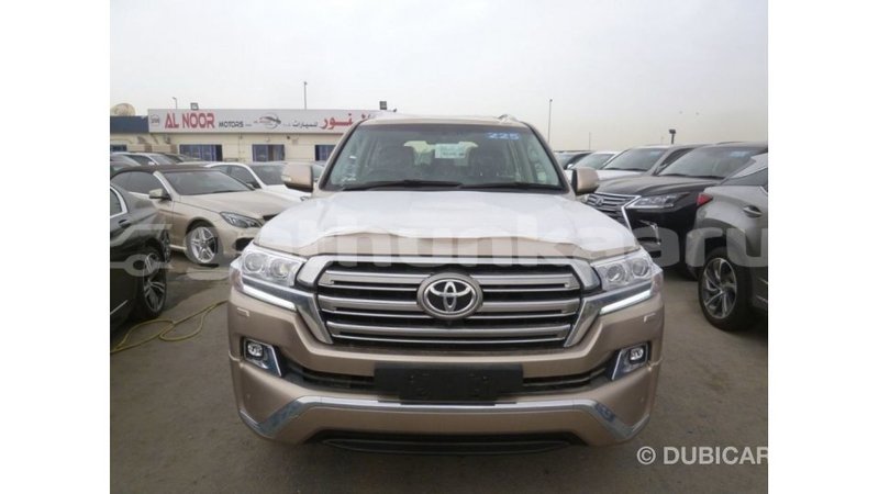 Big with watermark toyota land cruiser baa import dubai 2604