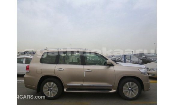 Buy Import Toyota Land Cruiser Other Car in Import - Dubai in Baa Buy Import Toyota Land Cruiser Other Car in Import - Dubai in Baa