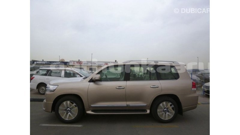 Big with watermark toyota land cruiser baa import dubai 2604