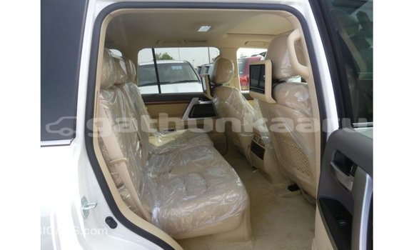 Buy Import Toyota Land Cruiser White Car in Import - Dubai in Baa Buy Import Toyota Land Cruiser White Car in Import - Dubai in Baa
