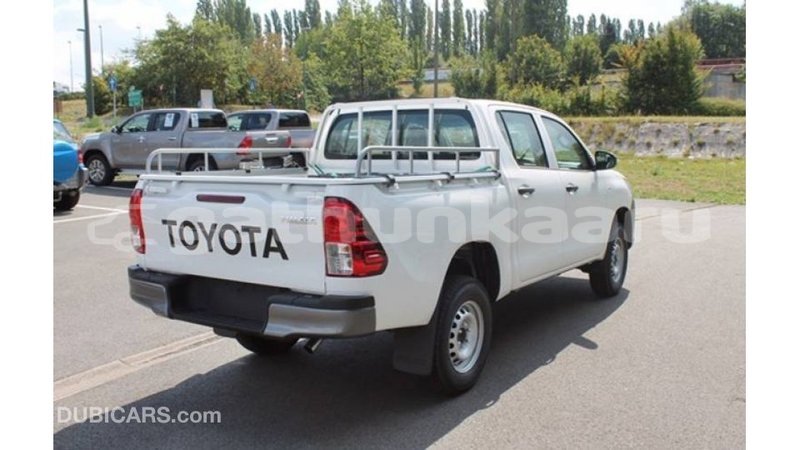 Big with watermark toyota hilux baa import dubai 2610